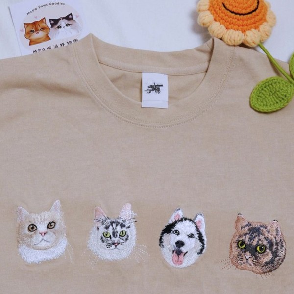 T-Shirt Bisiklet Yaka  - Size Özel Nakış - Krem